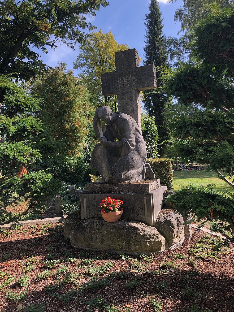 2019_FriedhofAlfeld_6123_2