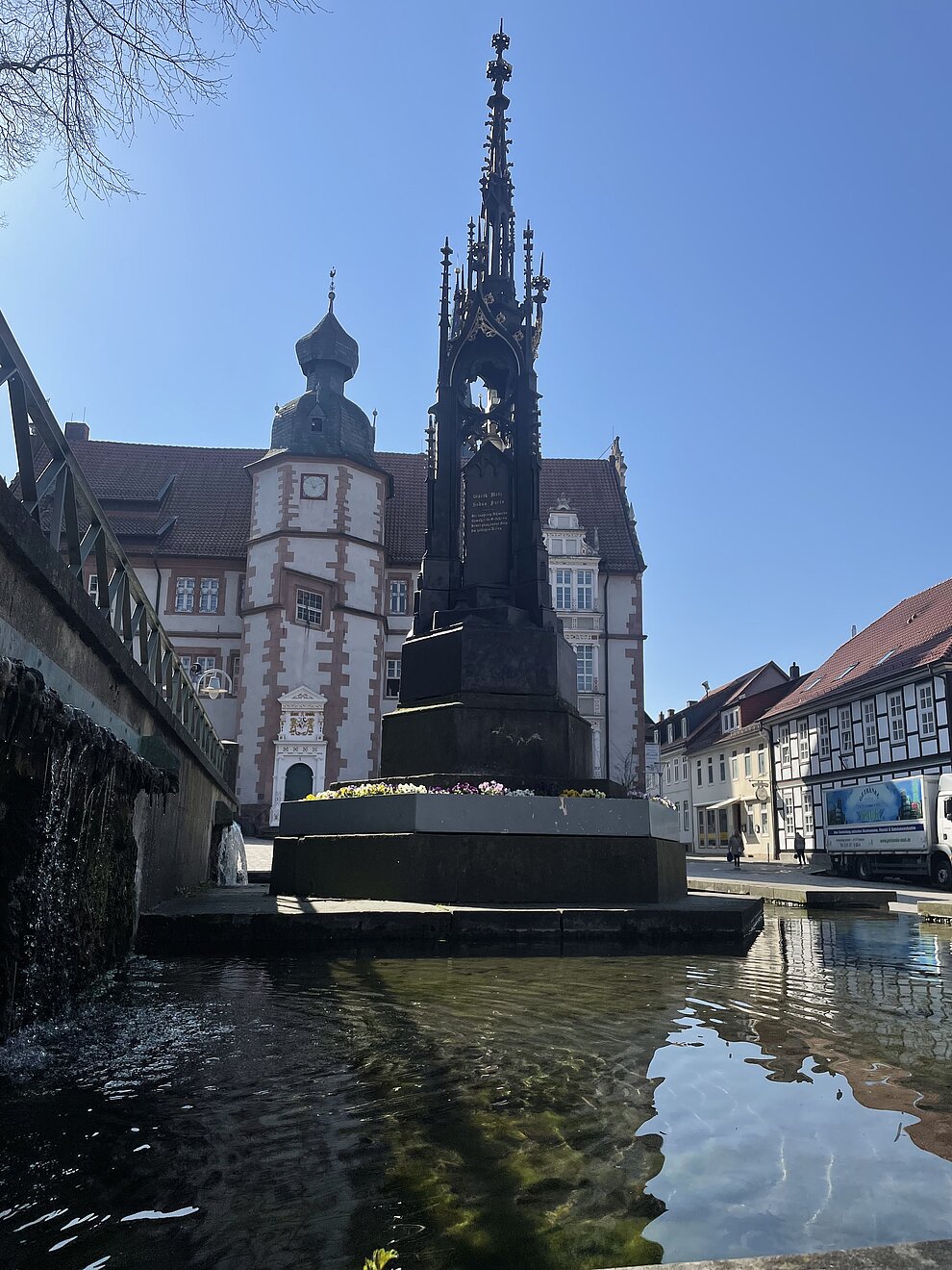 Marktplatz2023-01-Kriegerdenkmal