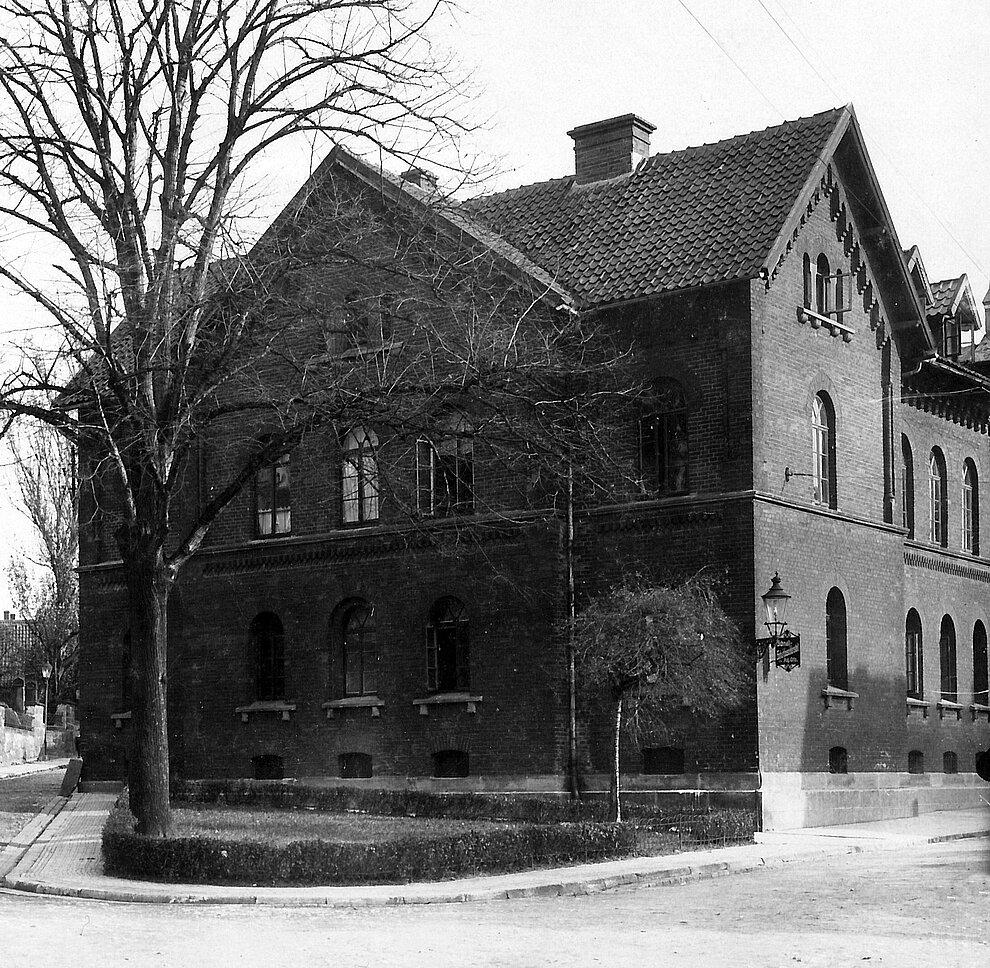 Ravenhaus1910er-01
