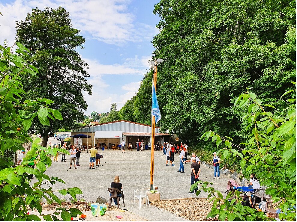 Das Alfelder Boulodrom - Spielfeld mit Lichtanlage boulodrom_alfeld_sportanlage
